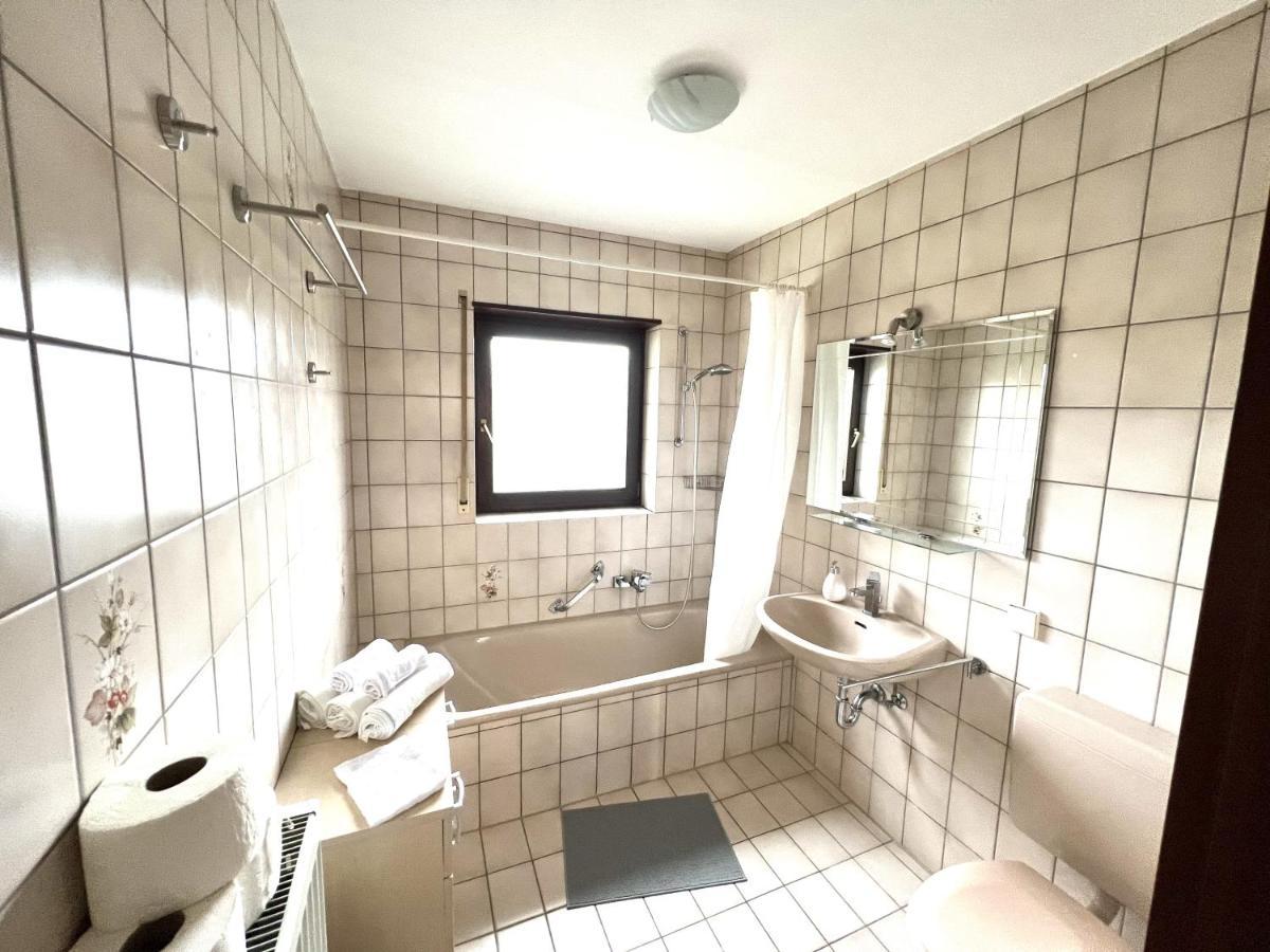 Grosse Ferienwohnung, Apartment In Leimen Wehome Komfort Eksteriør bilde